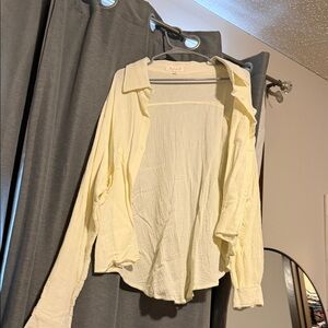 Light Yellow Women’s Button-Down Shirt - Casual Lightweight Top
